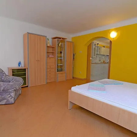 Alice B4 Apartment Veli Losinj